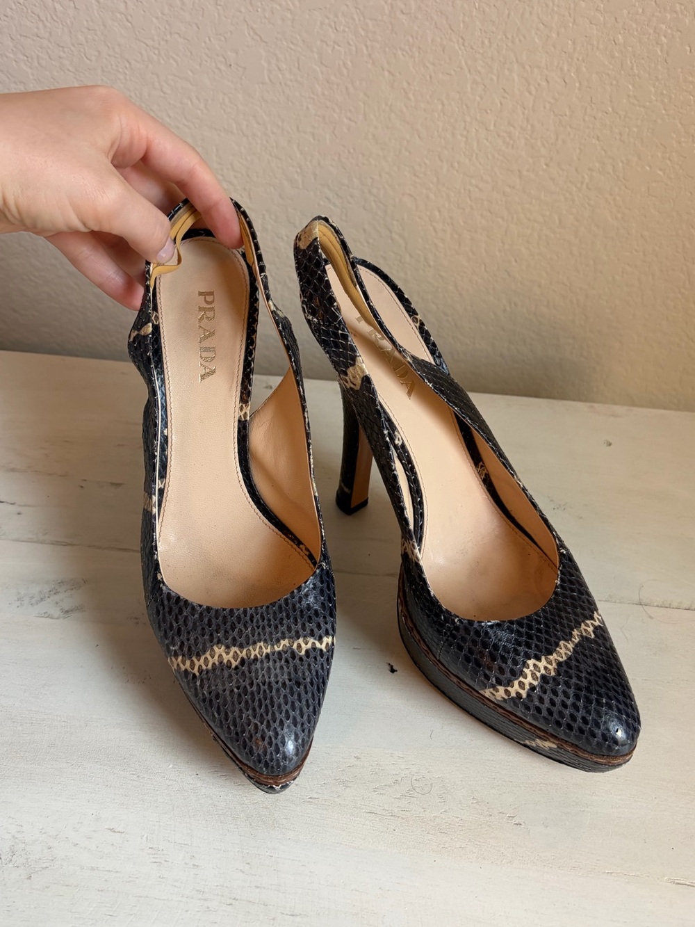 PRADA Snakeskin Python Slingback Platform Pumps Dark Grey Cream Size 39 / US 8.5